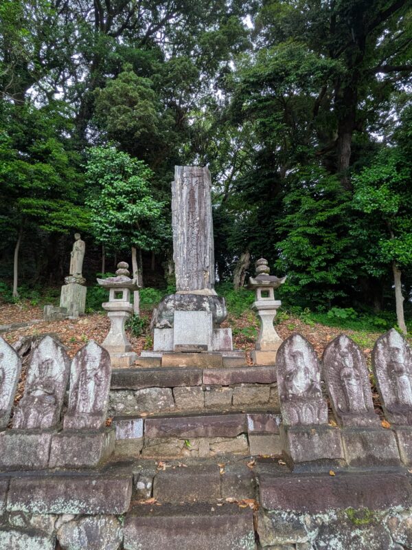 皇軍戦役病死霊塔
