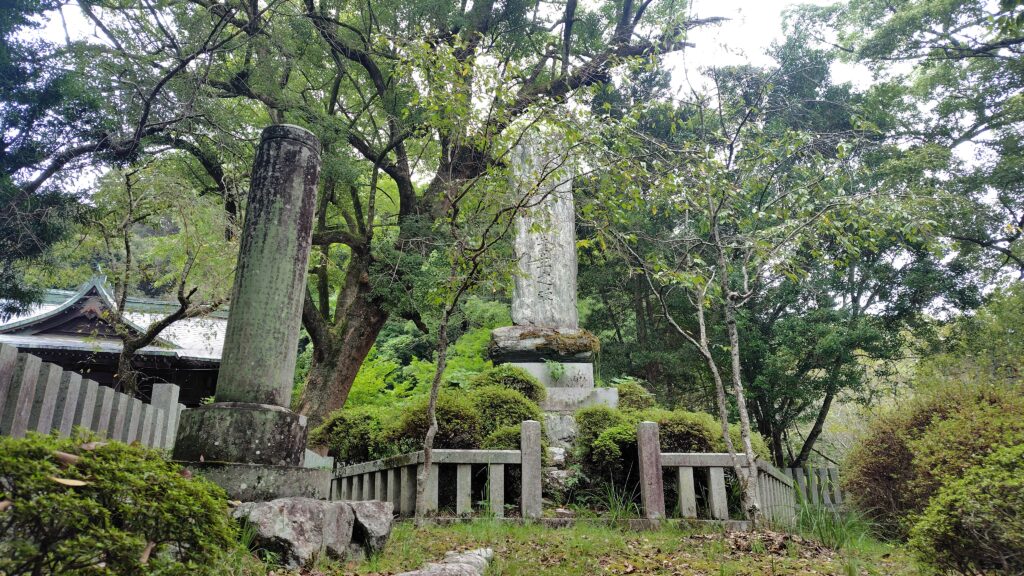 柳瀬興次郎先生之碑