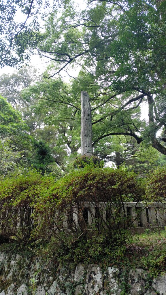 柳瀬興次郎先生之碑
